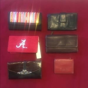 Fossil wallets $8 obo other wallets $5 obo